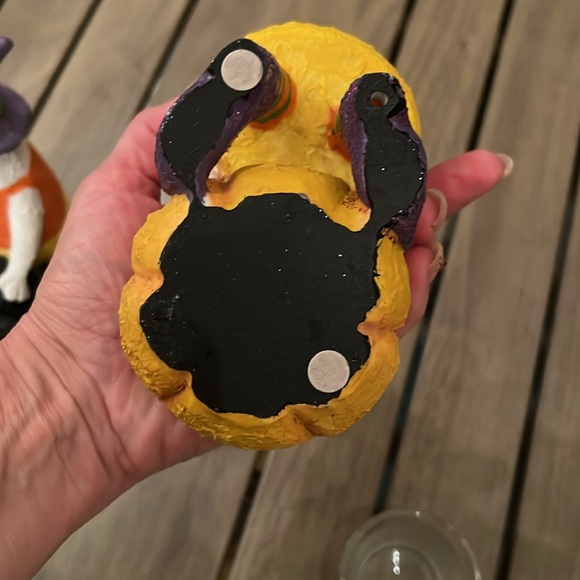 Two Halloween candle holders ~ candy corn little characters with hats! - Picture 11 of 12